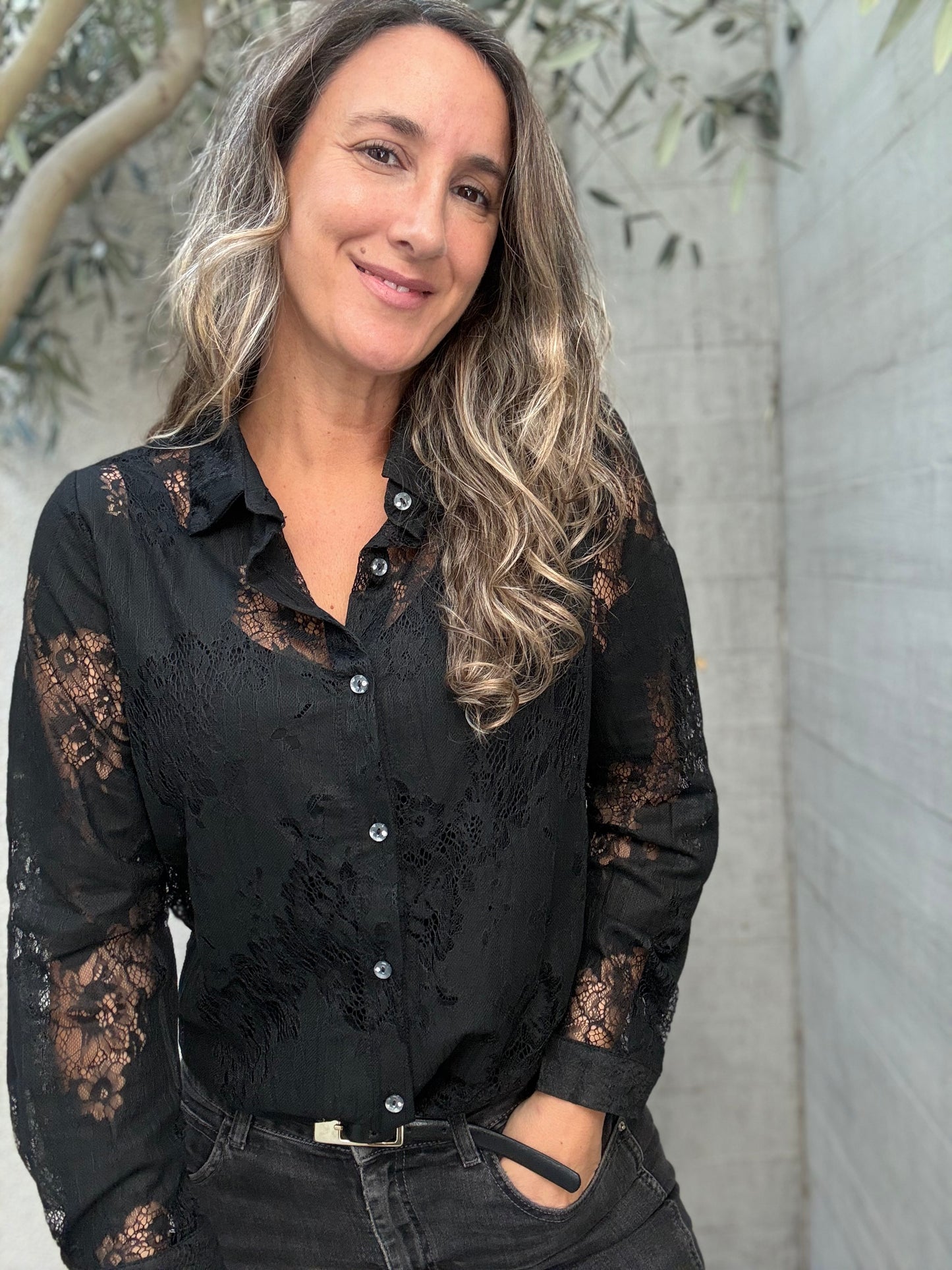Blusa Encaje negra