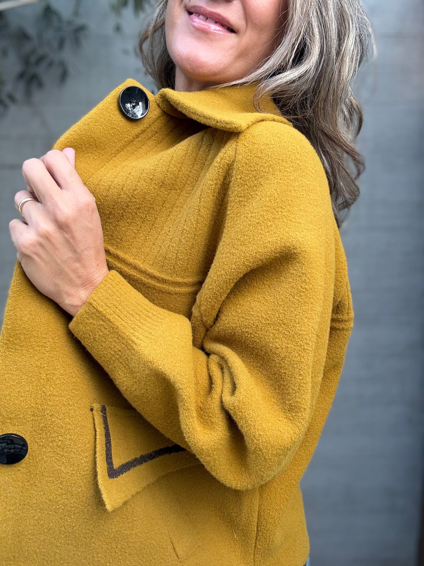 Chaqueta granada mostaza