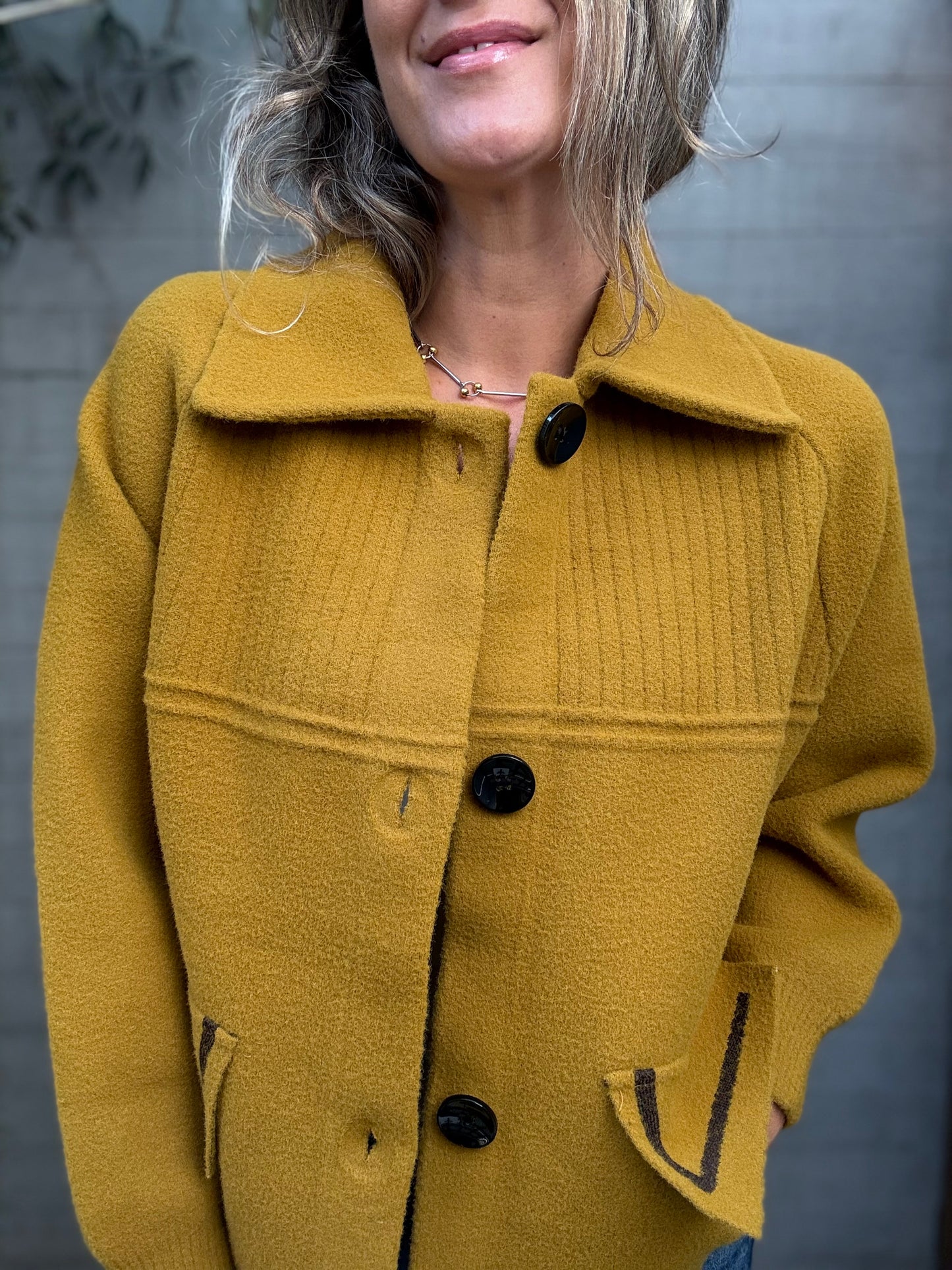 Chaqueta granada mostaza
